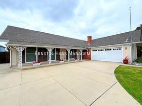 Building Photo - 11381 Foster Rd