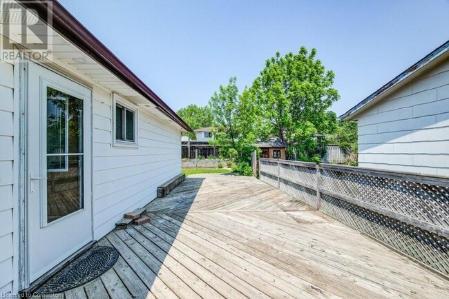 Building Photo - 90 Blackhorne Dr