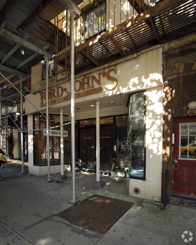 Building Photo - 428 Third Ave