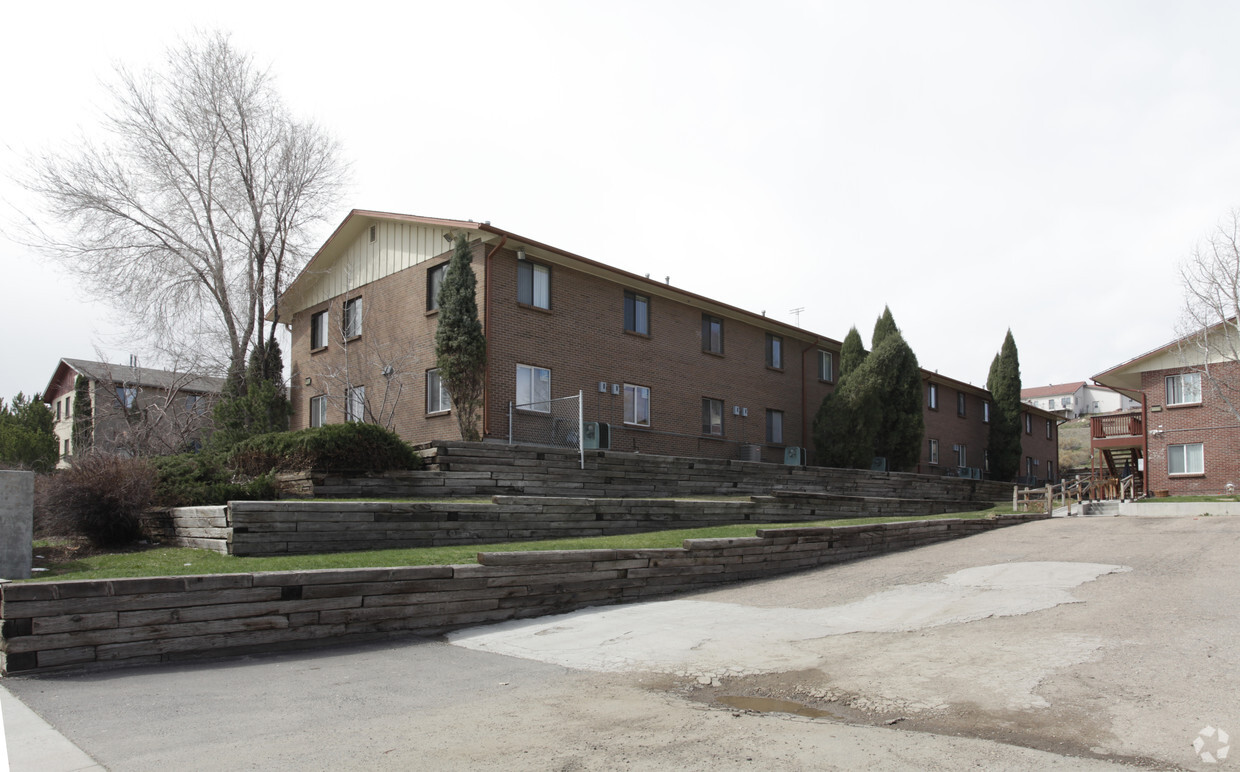 Foto del edificio - Bryant Gardens