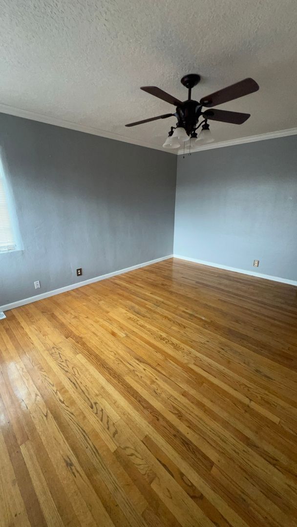 Foto del edificio - NE HEIGHTS 3 Bedroom 1 Bath