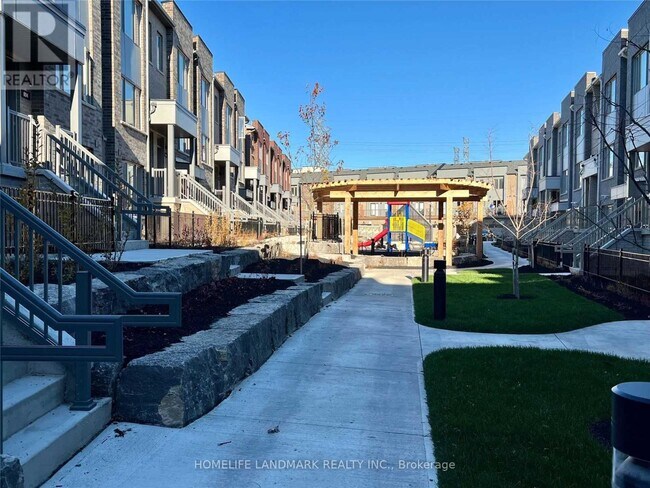 Photo du bâtiment - 1525 Kingston Rd