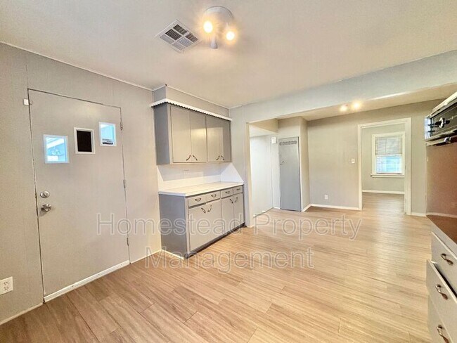Foto del edificio - 2946 NW 15th St