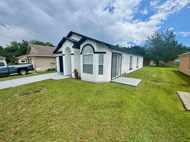 Foto del edificio - 1829 Lacy Ln