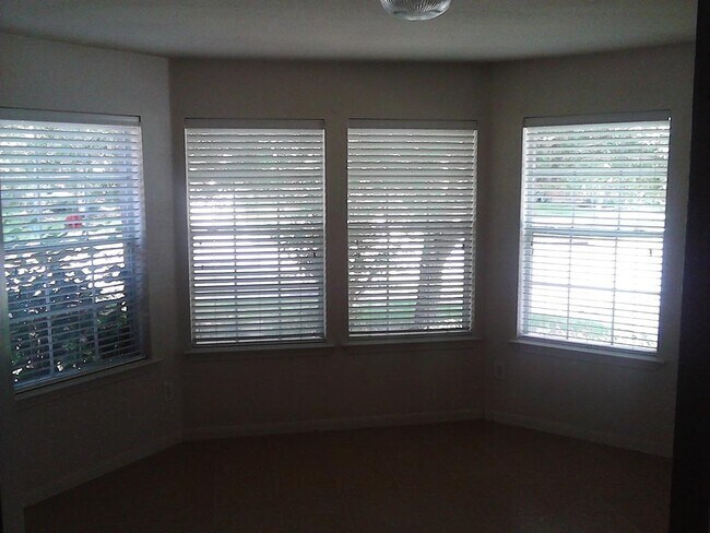 Building Photo - 9307 Stoneridge Canyon Ln