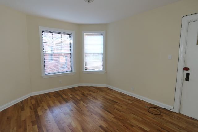 Foto del edificio - 4329 N Wolcott Ave