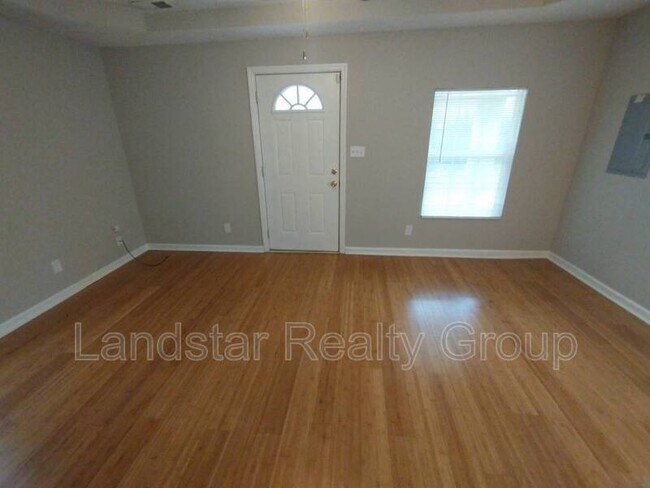 Building Photo - 2801 Fleming Ave