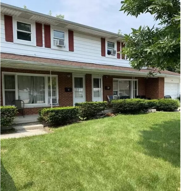 Foto del edificio - 43 Durand Ct