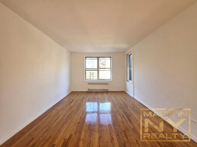 Building Photo - 1 bedroom in FOREST HILLS NY 11375