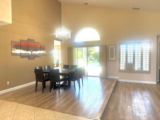 Foto del edificio - 76961 Sheffield Ct