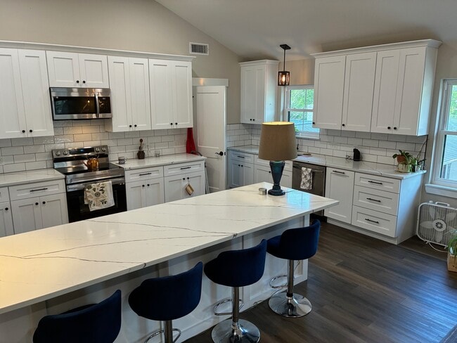 Foto del edificio - 21 Denmark Dr