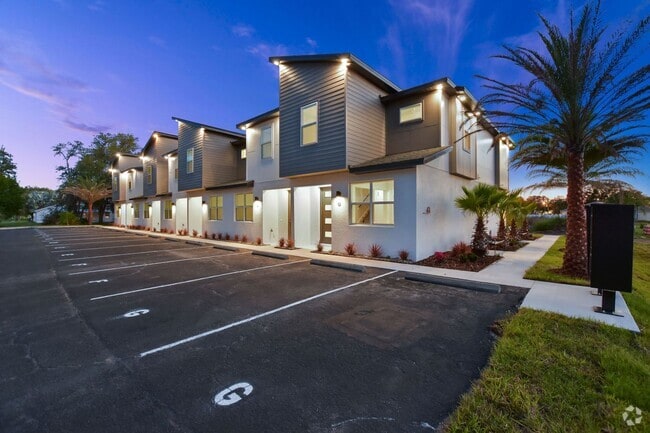 Building Photo - 61 Cordona Dr