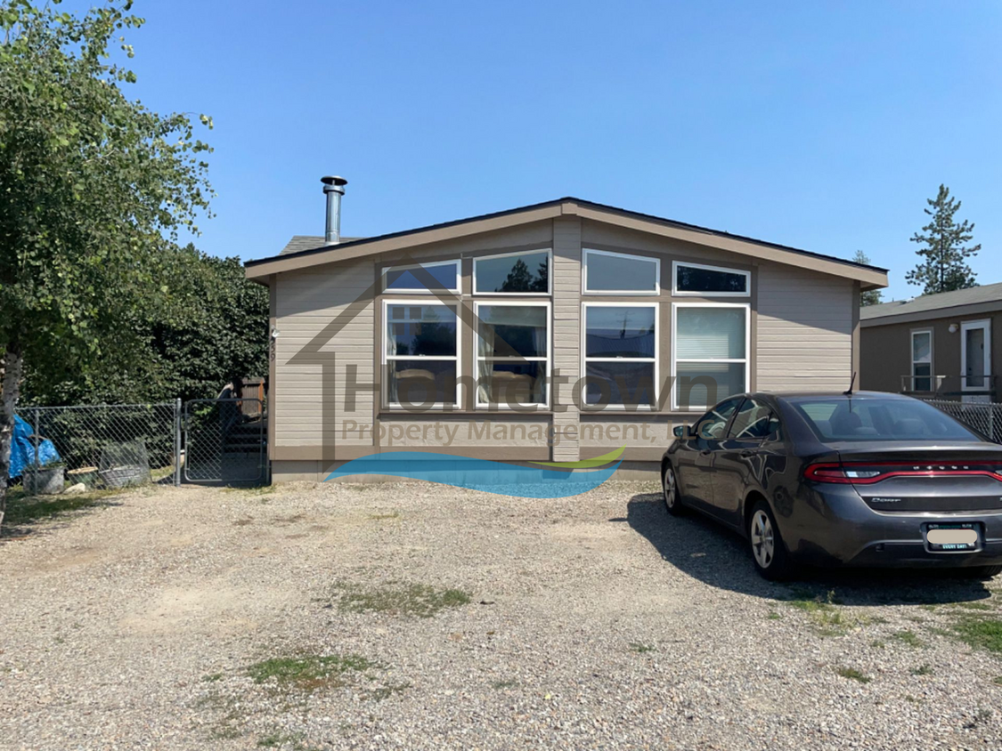Primary Photo - Spacious 3-Bedroom Home in an Athol Reside...