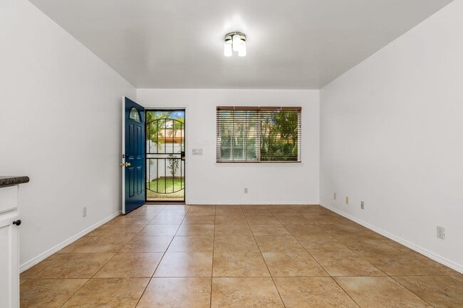 Building Photo - Unfurnished, 1 Bedroom/1 Bath, Ohana