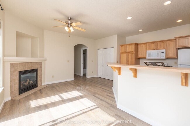Foto del edificio - 1025 NE Rambling Ln