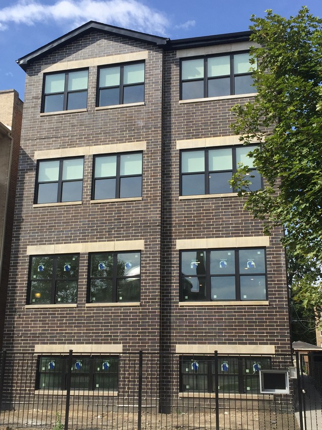 Primary Photo - 6144 S University Ave
