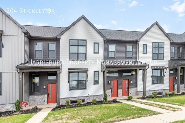 Building Photo - Cumberland Valley School District Town Hom...
