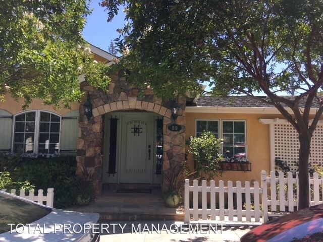 Foto principal - 3 br, 2 bath House - 59 CHESTER STREET