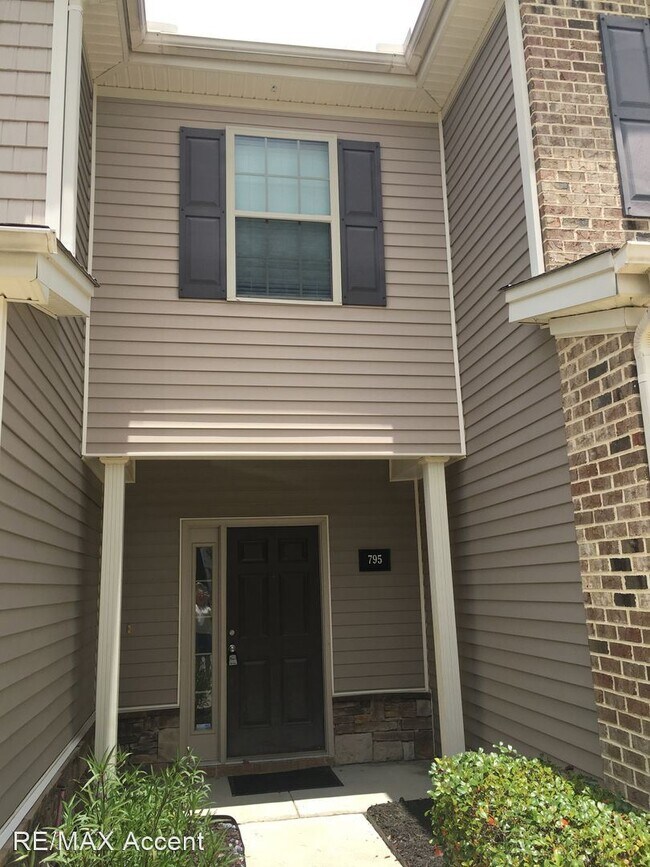 Foto del edificio - 3 br, 2.5 bath House - 795 Canyon Oak Lp