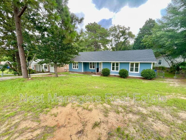 Building Photo - 520 Nottingham Dr