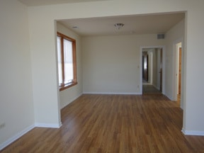 Building Photo - 2859 N Austin Ave