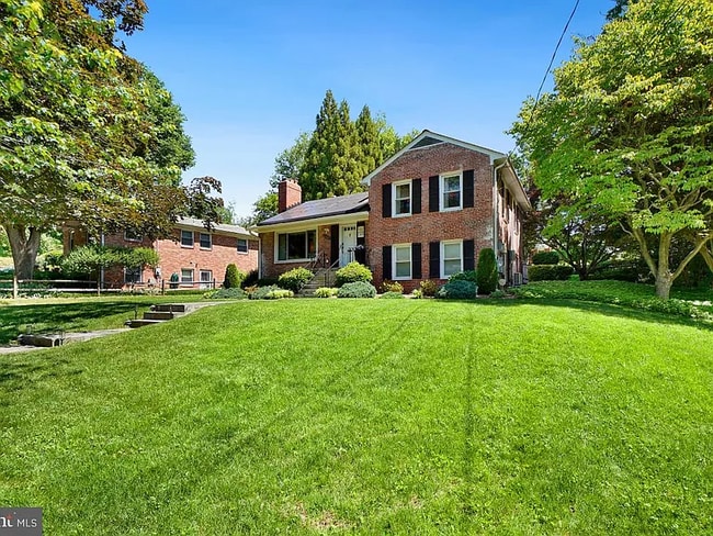 Photo - 6307 Blackwood Rd (Bethesda, MD) House