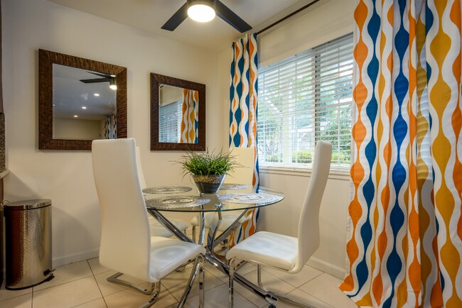 Foto del edificio - 3561 Farm Hill Blvd