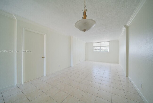 Foto del edificio - 2903 NE 163rd St