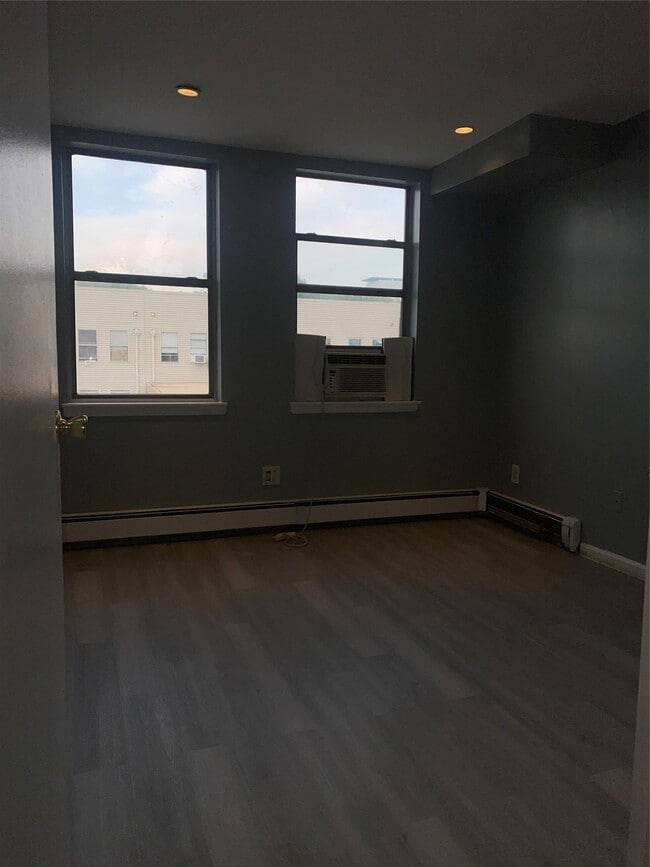 Foto del edificio - 1134 Rosedale Ave