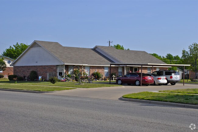 Building Photo - Hayden Apartments