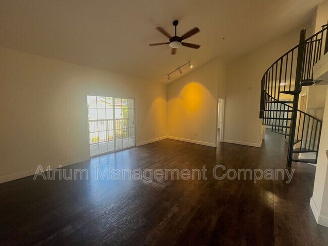 Building Photo - 102 Vista Verdi Cir