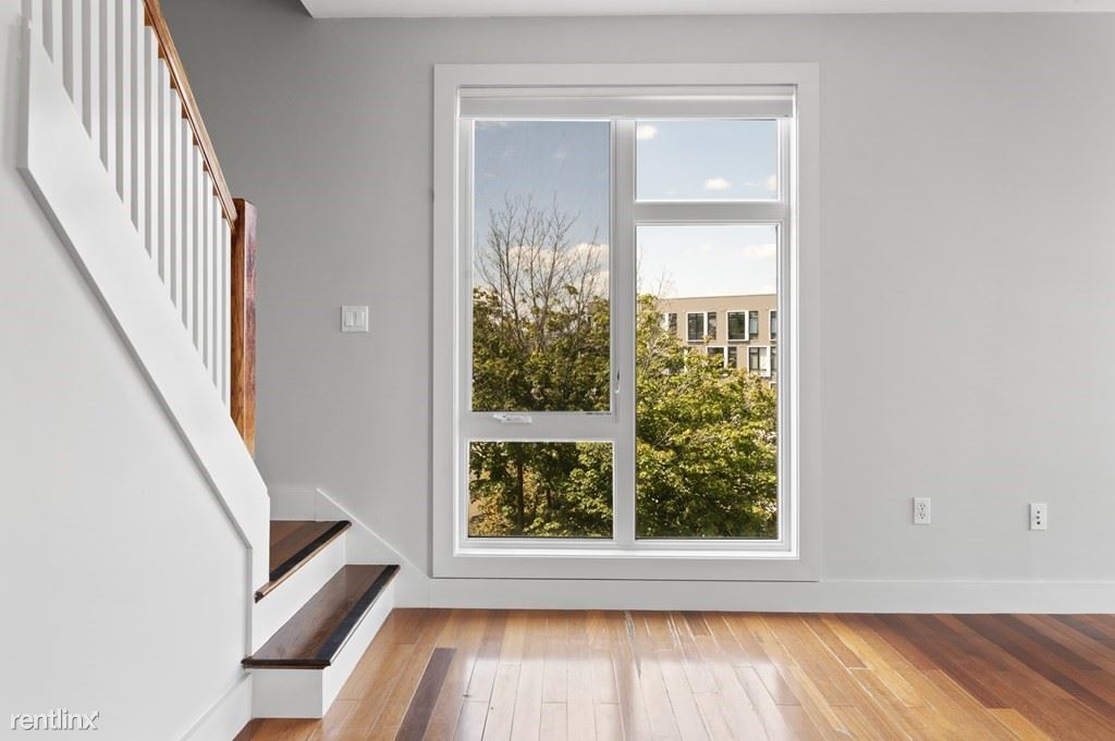 533 Cambridge St, Boston, MA 02134