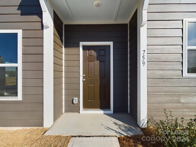 Foto del edificio - 759 Earhart St NW