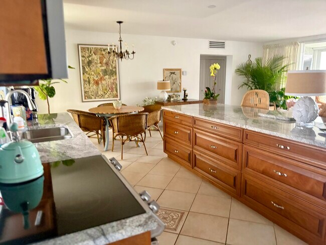 Foto del edificio - 1530 S Ocean Blvd