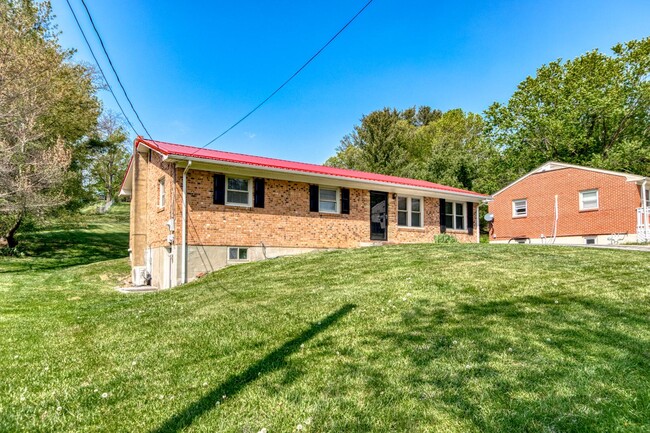 Foto del edificio - 690 North Dr