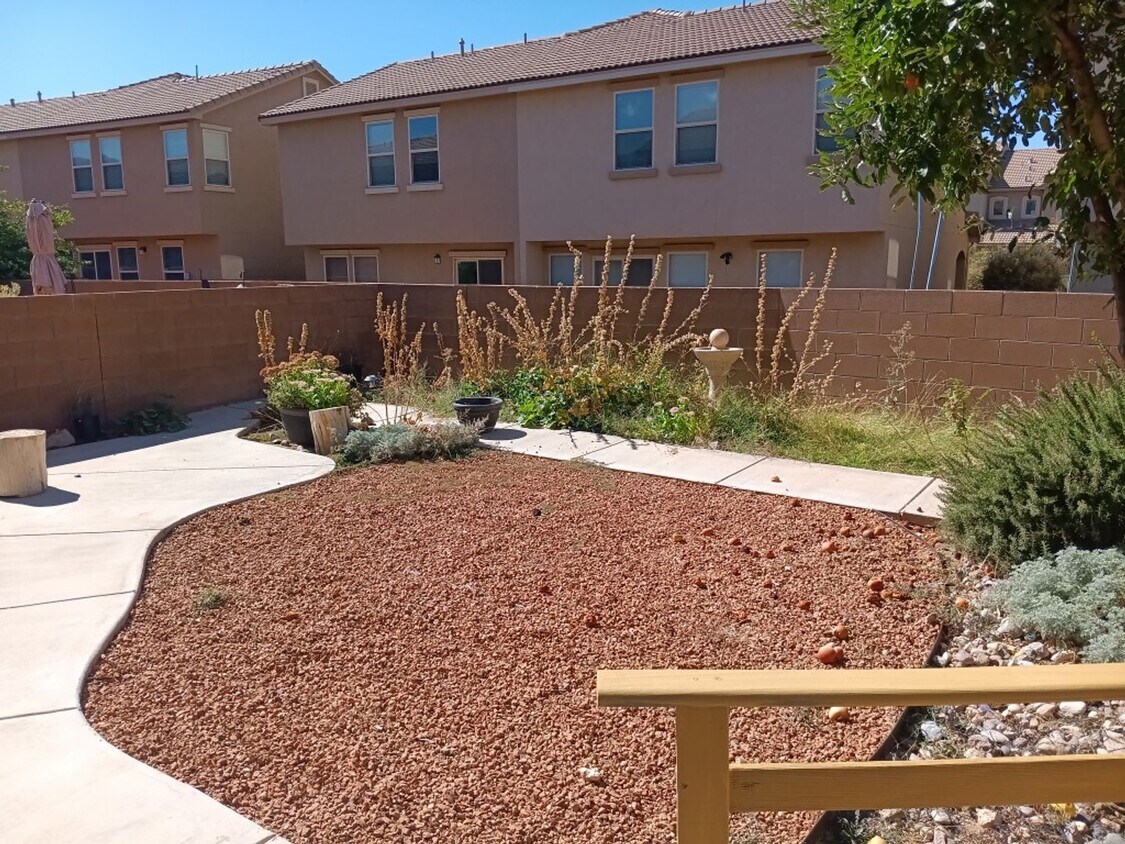 Foto del edificio - Charming 3-bedroom, 2.5-bathroom house loc...
