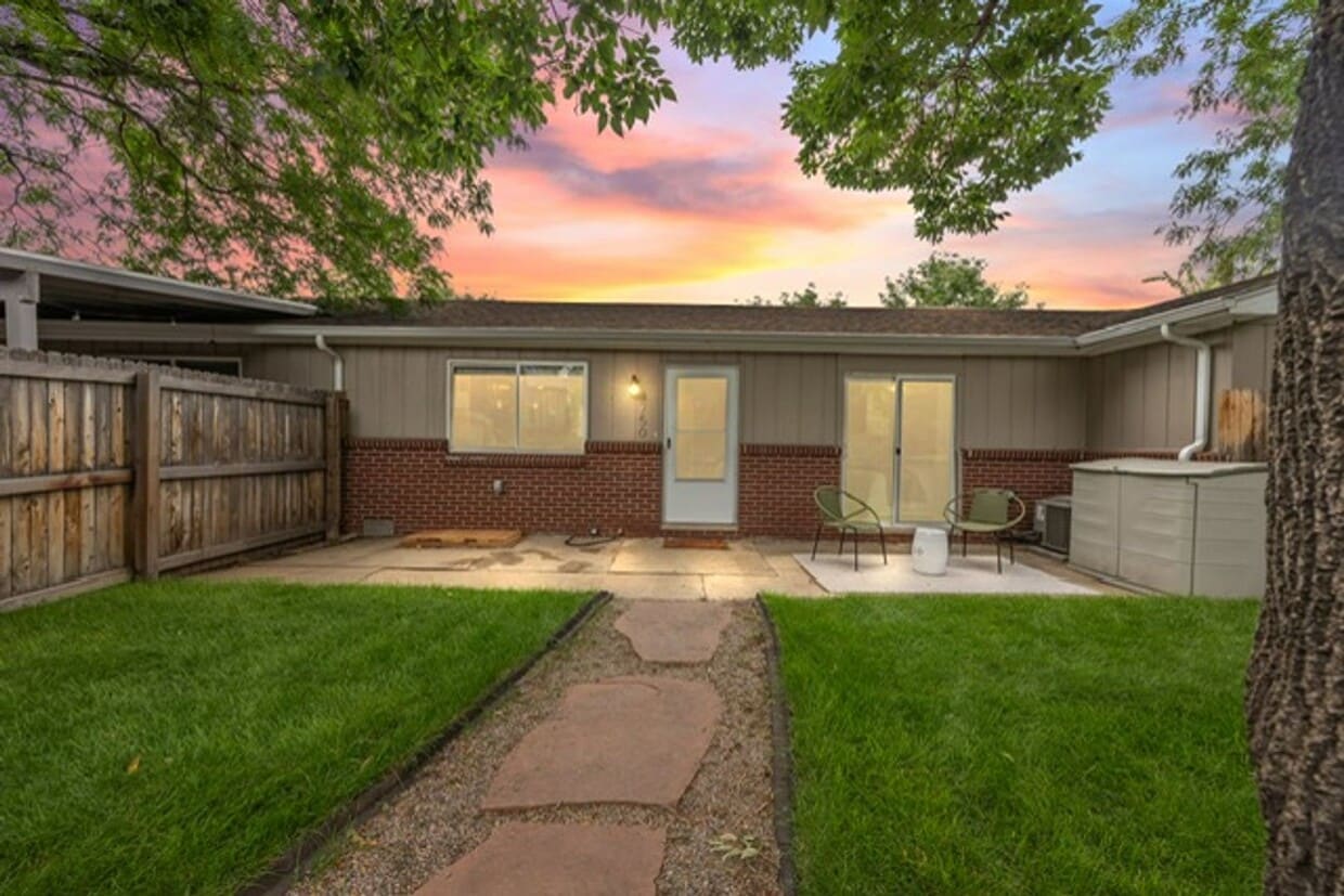 Bright West Highland Home with Modern Finishes!! - Bright West Highland Home with Modern Finishes!!