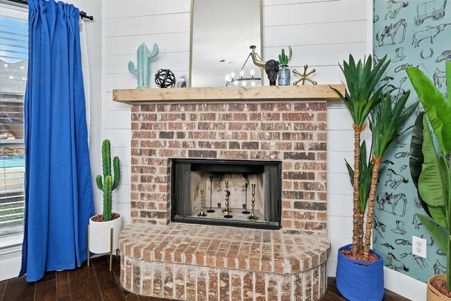 Foto del edificio - 2516 Castle Pines Dr