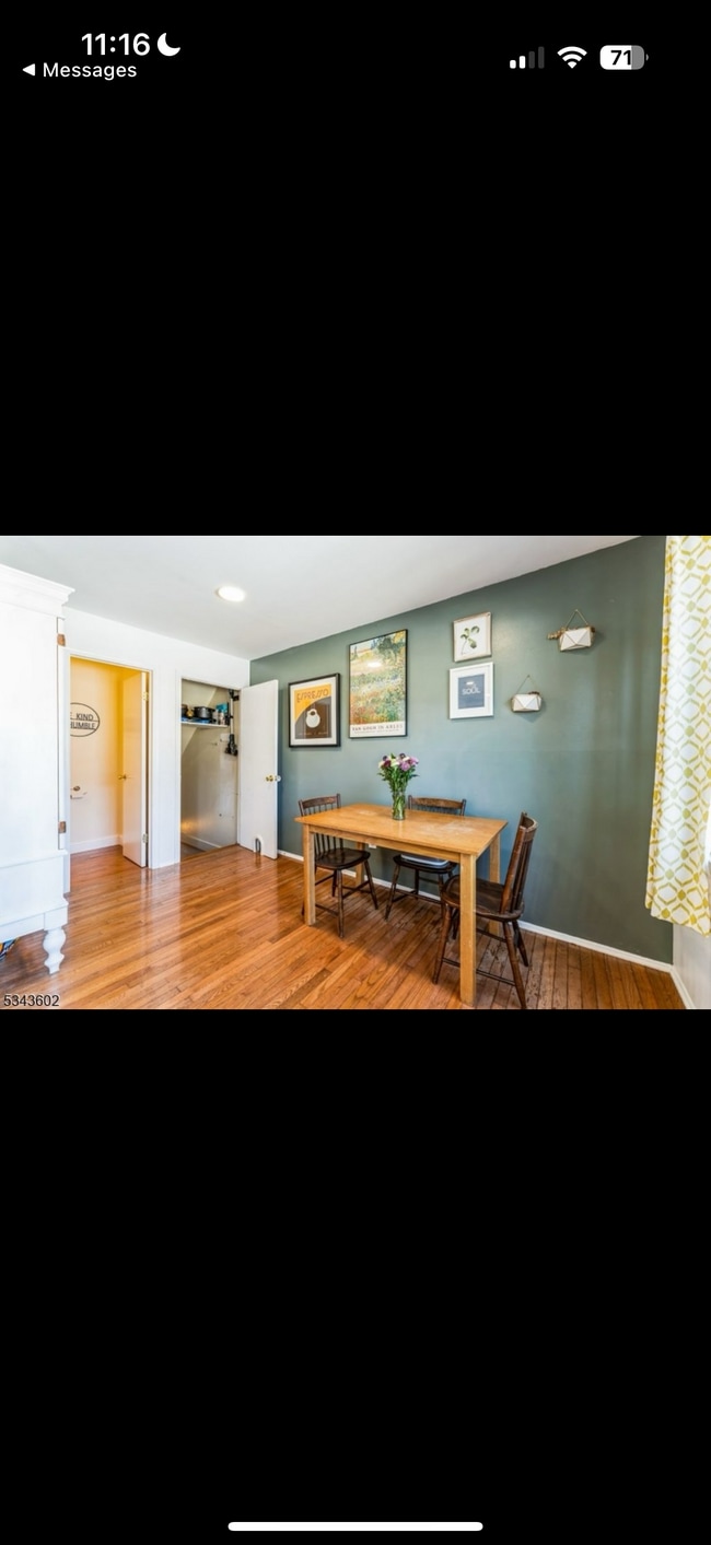 Building Photo - 216 Riva Dr