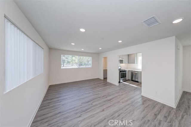 Foto del edificio - 9124 Huntington Dr