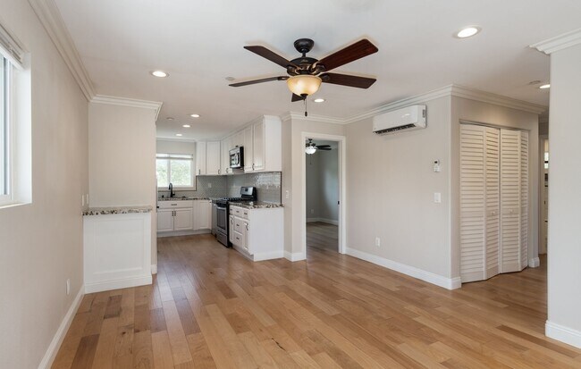 Foto del edificio - 25461 Cole St