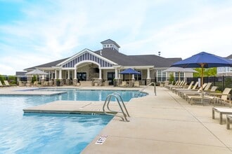 Building Photo - The Retreat at Knoxville