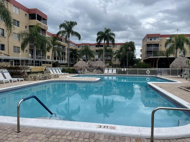 Building Photo - 404 NW 68th Ave