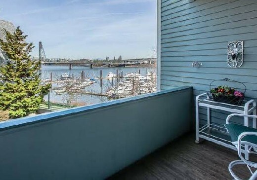 Building Photo - 1630 SW Harbor Way