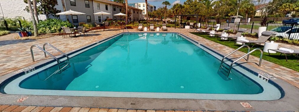 Photo - Ridgemar Commons Apartments