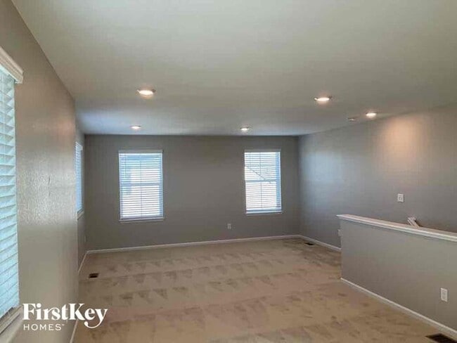 Building Photo - 4401 N Quatar Ct