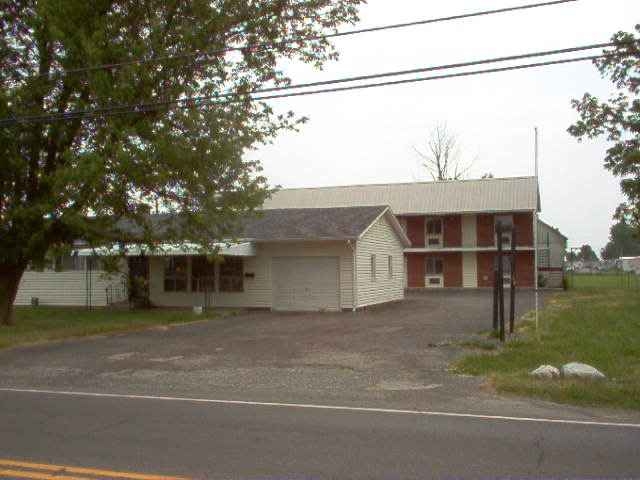 Building Photo - 768 N Main St