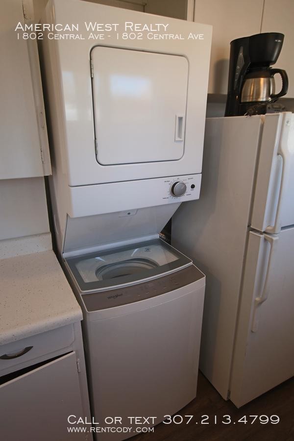 Building Photo - 2 bedroom in Cody WY 82414