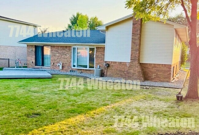 Foto del edificio - 7744 Wheaton Dr
