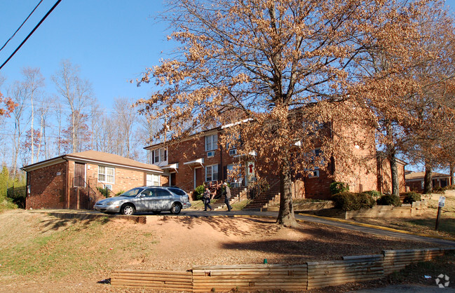 Debbi Dunn 12/4/07 - Randolph Hills Apartments